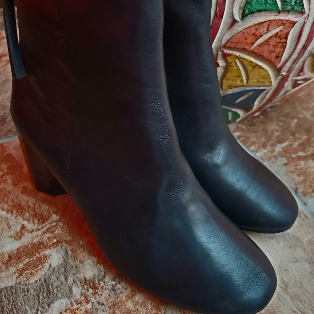 NEW Grey City Sadie Boot Booties Black Leather 8